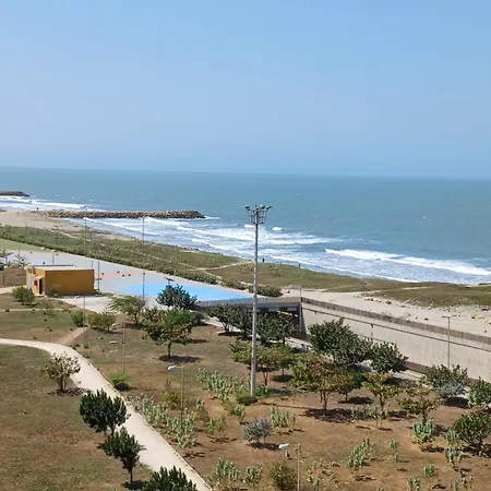 Cartagena Beach Resort *